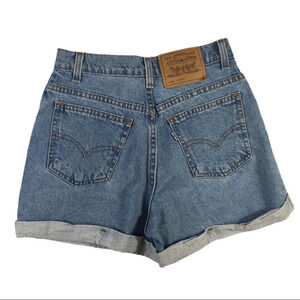 BT157 Vintage Levi’s 910 High Waisted Shorts 7